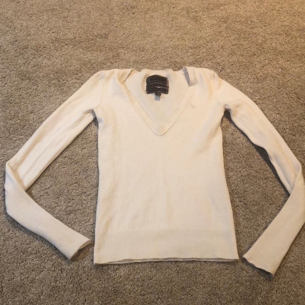 100% Cashmere Abercrombie & Fitch sweater